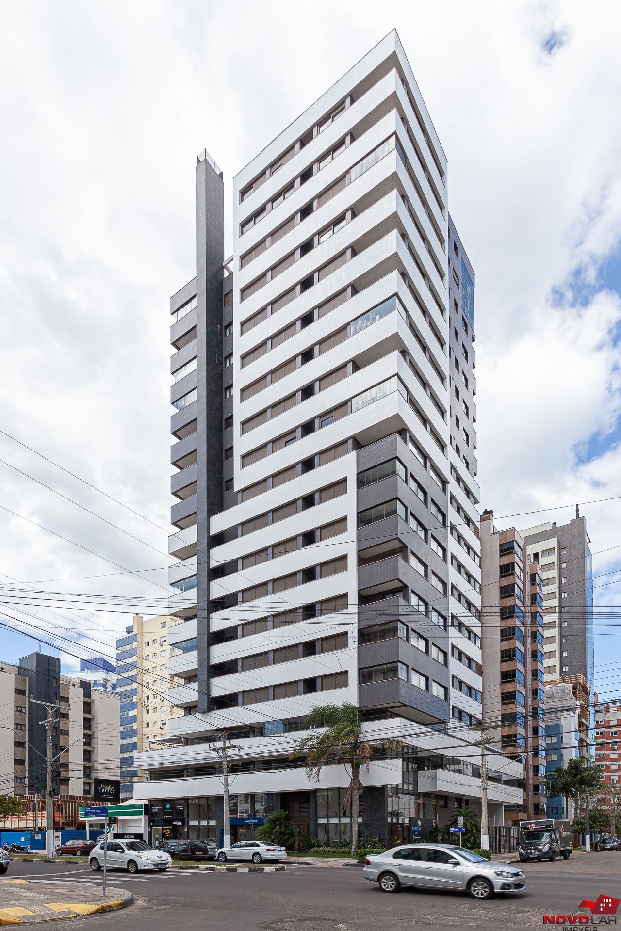 Apartamento com 3 dormitórios em Torres, no bairro Centro à venda