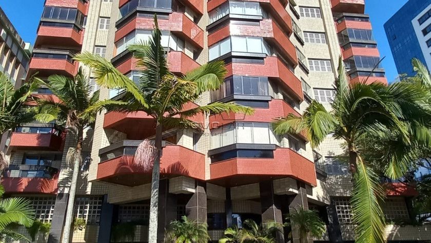 Apartamento com 4 dormitórios em Torres, no bairro Centro à venda