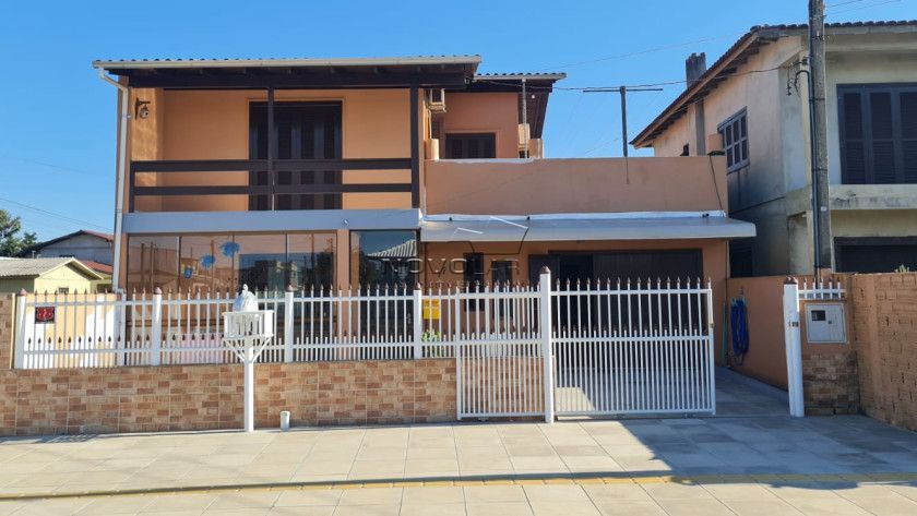 Apartamento com 3 dormitórios em Torres, no bairro Morada das Palmeiras à venda