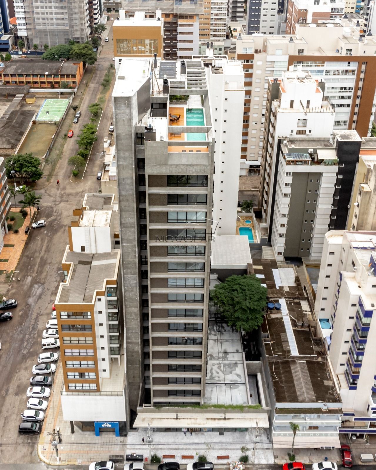 Apartamento com 2 dormitórios em Torres, no bairro Centro à venda