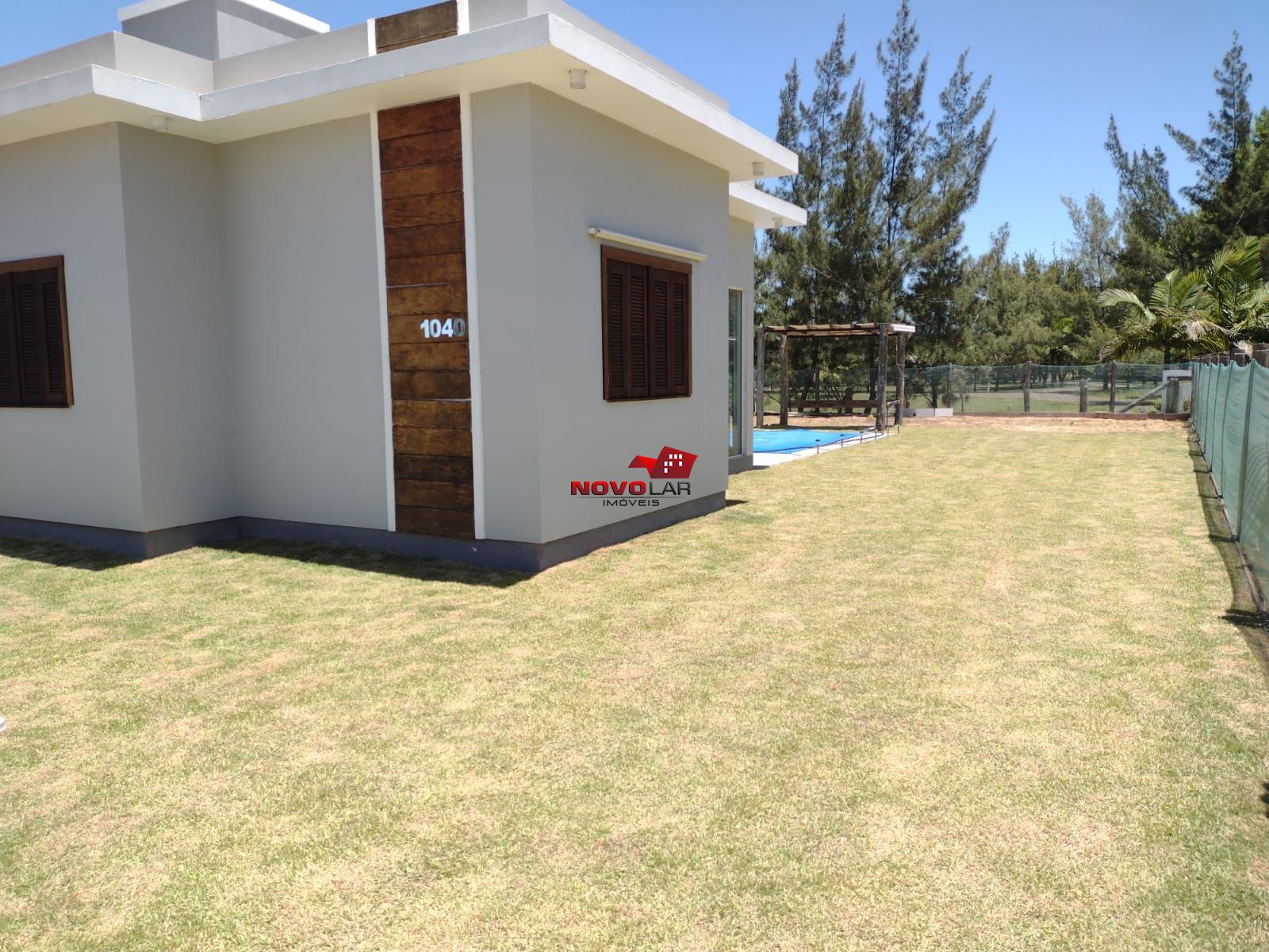 Casa com 2 dormitórios em Torres, no bairro Paraíso à venda